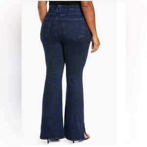 Good American Good Legs High
Waist Side Slit Flare Jeans 18